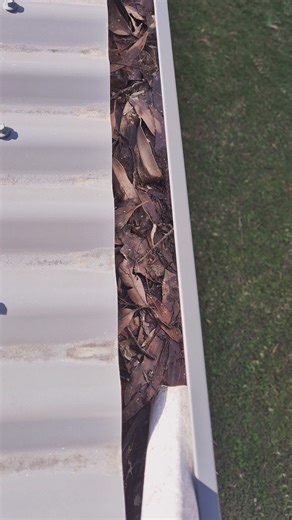 For years, Mid North Coast homeowners have trusted us to protect their homes with expert gutter cleaning. 🏠✨ Our team keeps your gutters flowing freely and your home safe from leaks, overflows, and costly water damage. Whether it’s a one-off clean or part of our Annual Maintenance Plan, we make it simple to stay protected year-round. ✅ Thorough roof-to-downpipe clean ✅ Safe access and full debris removal ✅ Storm-ready before the next rainfall With 120 5-star reviews, MNC Hydro Clean is the Mid 