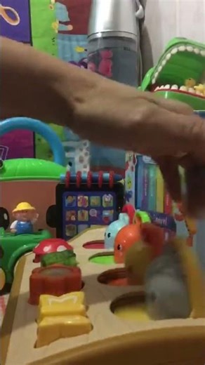 Pop Up Pals Play Pop-up Toy with Animals & Colours #youtubeshorts #satisfying #funny #toys #viral Yt