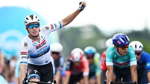 Renewi Tour, 4e étape : Tim Merlier surclasse le sprint et s’offre un deuxième bouquet, Arnaud De Lie reste leader - RTBF Actus