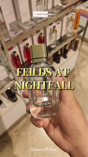 ZARA FIELDS AT NIGHTFALL ✨ One of Zara's most-loved cozy scents — and a favorite among fragrance lovers looking for an affordable alternative to Zadig & Voltaire This Is Her. 🤍 This warm ambery-woody fragrance opens with praline and coconut water, melts into creamy sandalwood and jasmine, then dries down to soft tonka bean and amber. The result? A milky, powdery, skin-hugging scent that feels like your favorite knit sweater on a chilly day. Perfect for someone who's looking for: • a cozy everyd