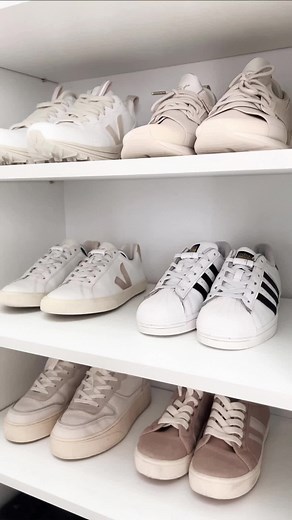 Cleaning Leather Shoes with The Pink Stuff Miracle Cleaning Paste