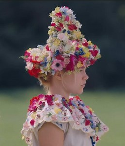 Midsommar: Exploring Florence Pugh's Role and Scenes