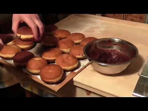 Domowe pączki - sposób wykonania i nadziewania.