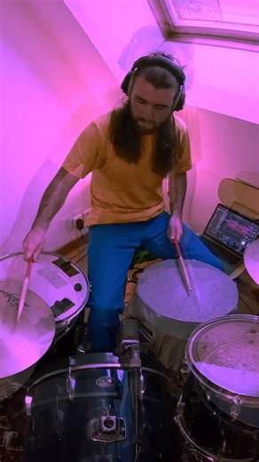 1.2K views · 12 reactions | Voici un nouvel extrait de composition générative où tous les sons entendus sont générés par mon jeu de batterie. C'est une approche très inspirante qui mêlent aléatoire et sérendipité.  --------------------- Here’s a new excerpt of generative composition where every sound you hear is generated by my drumming. It’s a very inspiring approach that blends randomness and serendipity. #drums #ableton #dreampop #serendipity #drummer | Bendja | Facebook