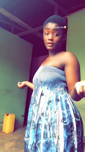 Stylish Strapless Dress for Elegant Occasions