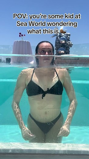 I’ve never actually been to Sea World 😅 but inspired by @jaredleto and the beautiful part of my life I spend underwater 🦦 #synchronizedswimming #artisticswimming