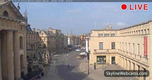 【LIVE】 Live Cam Oxford - Broad Street | SkylineWebcams