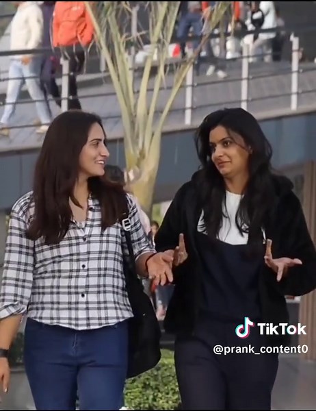 #hellotiktok✨ #prank #5millionviews #trending