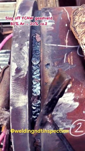 Welding Slag Off - FCAW 80% And 20%CO2 ! #shorts #ytshorts #viral ‪@WeldingNDTInspection‬