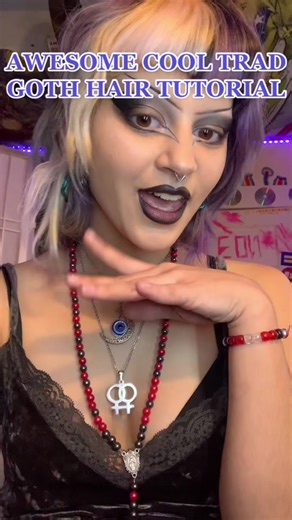 How to Cut Gothic Layers for Trad Goth Hair