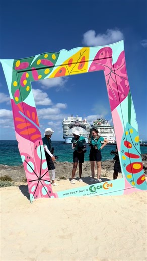After duty😅 we take photos on the beach to capture guest memories then have a little fun also #cruiseship #libertyoftheseas #cruiseshipcrew #photographers #cococay