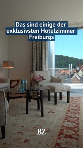 Mit Whirlpool auf der Terrasse, riesiger Suite oder Münsterblick: Wer sich in Freiburg etwas gönnen will, kann vielerorts nobel nächtigen. Die BZ hat sich einige der exklusivsten Hotels und Ferienwohnungen angeschaut. Was das kostet? 💸 Lest ihr im Artikel im Link in der Bio. Video: Lisa Petrich Musik: Rizo - Kleine Nachtmusik Remix (Artlist.io) #Badischezeitung #BZ #freiburg #hotels #luxus #exklusiv #fewo #urlaubstipps | Badische Zeitung Freiburg