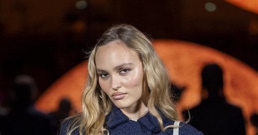 Fini la duckface, place à la « Gen Z pout », la nouvelle moue qui envahit les réseaux