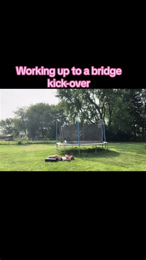 How to master a bridge kickover🤸🏼‍♀️ Follow for more gymnastics tutorials🫶🏻 #gymnast #gymnastics #bridgekickovertutorial #gymnasticstutorial #fyp #foryou