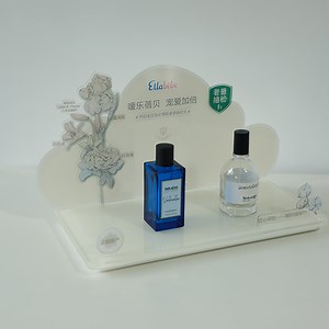 [Hot Item] White Acrylic Display for a Clean and Minimalist Product Showcase