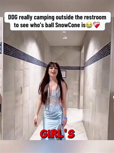 Snowcone’s boyfriend has to constantly watch streamers like DDG hit on his girlfriend. Her boyfriend has to hang in there and man up if he wants to stay around. #snowcone #snowwcone #ddg #streamerprom