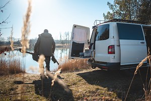 7 Best Men's Parkas for Winter Camping   Down Fill Power Rating 101