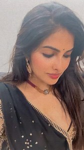 Traditional Look 😍 @actordivi #actordivi #divi #divifans #divivadthya #traditional #traditionallook #traditionalwear #celebrity #actress #tollywood #tollywoodactress #teluguactress #newpost #sareelook #trending #trendingreels | Actress Divi