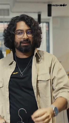 2.6K views | Catch the behind-the-scenes madness of FUNNY HEIST, feat. @shudhdesicomic’s hilarious moments with our customers between takes! 﫶 Since the main film made you laugh, this one’s guaranteed to get you giggling all over again!  #funny #heist #comedy #bewakoofstores #bewakoofofficial #alleyesonyou | Bewakoof.com | Facebook