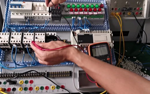 一步步排除PLC电机控制故障，维修电工排故实操