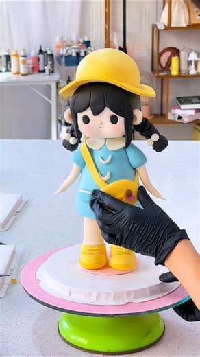 “How a Beautiful Doll Was Made Using Bread”