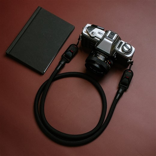 Quick Release Camera Strap in Black, Green & Red for Analog and DSLR Cameras – Vintage Camera Rope Strap With Quick Release Anchor - Etsy