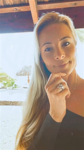 Enjoying “underwater #pancakes “ at #breakfasttime #stingrays filmed... - | Ocean Ramsey