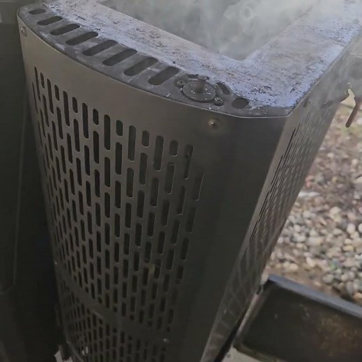 What Smoker Do YOU Use? Masterbuilt 560 in Action