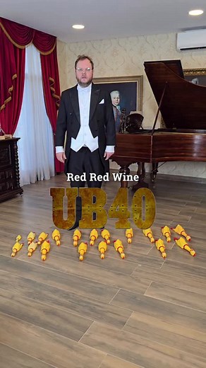 Red Red Wine UB40 on the chickens #redredwine #ub40 #vinheteiro #lordvinheteiro | Lord Vinheteiro