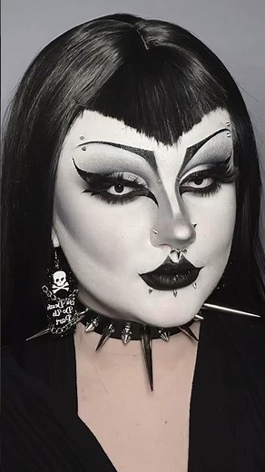 Trad goth makeup tutorial! #makeupartist #makeup #makeuptutorial #tradgoth
