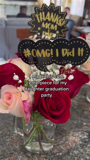 A cute easy, simple centerpiece ideas for graduation party. #centerpieceidea #graduation2023 #foryou