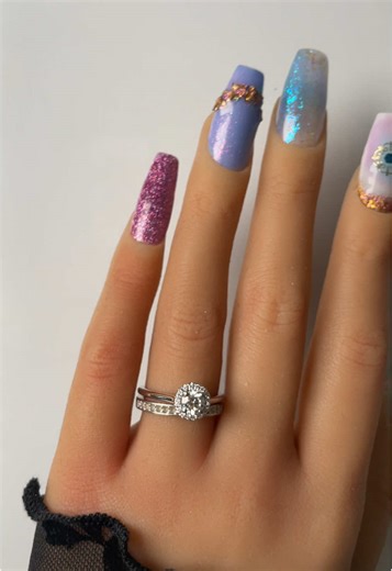 Nageldesign: Stimmung und Nägel im Wechsel 💅😂