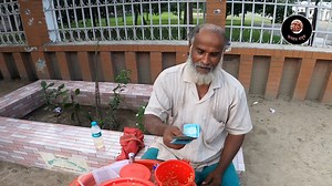 2.3M views · 300K reactions | আজ ঝালমুড়ি সবার জন্য ফ্রি। YouTube:https://youtube.com/channel/UCiw00QK4H5BeD9LUmgnmcew #SupportHumanity Do something for humans as much as possible. #আমরাও_মানুষSwapnaKhatun #helpingpople #help_the_poor #helping #bangladesh Amraw Manush always try to be with the helpless poor people, Let us all stand together and stand beside the helpless poor people. | আমরাও মানুষ | Facebook