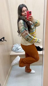 We love this holiday teacher haul from @mariannabalcazarr!🎄 #bealls #shoppinghaul #teacherhaul #holidaydecor | bealls