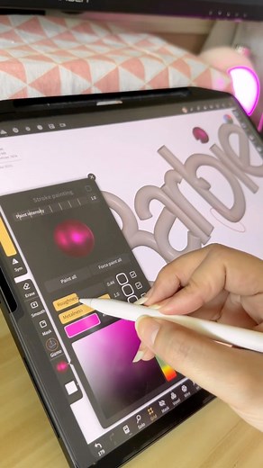 Karen Daphne 🎨 Art & Tech Creator on Instagram: "Here’s a step by step turorial on how I made a 3D version of the Barbie logo!! 💓💖💕 #barbie #barbieart #barbiegirl #barbieworld #barbielogo #digital #digitalart #barbiedigitalart #art #artist #barbiemovie #arttok #cool #3d #nomadsculpt #nomad #3dart #pink #turorial #arttutorial #3dtutorial #nomadtutorial"