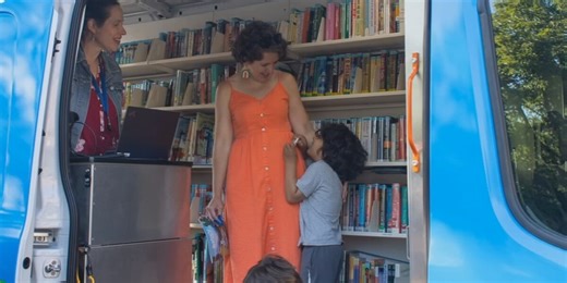 Beaverton library launches new book mobile