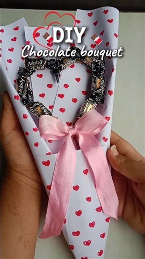 DIY chocolate bouquet 🍫 #diy #craft #artscraft #ytshorts #shorts