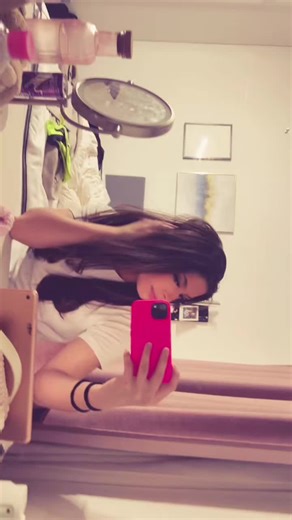 Luna Emilia and Isa: A Brunette Tale