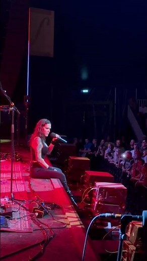 First show of the summer tour is in the bag! Tickets and show dates: bethhart.com/tour