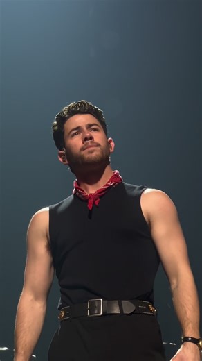 JONAS CREW MX 🇲🇽 on Instagram: "Ya escucharon GUT PUNCH? 💚 está disponible en todas las plataformas. Thanks for your music @nickjonas 🪄 . . . #nickjonas .. . . 📹: créditos a quien correspondan"