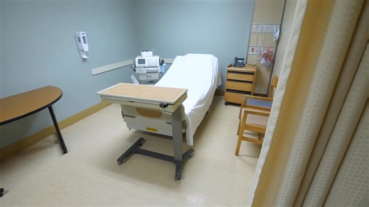 Having a baby can be both an exciting and anxious time in your life. To help you prepare for this important milestone, the Women and Children Program at Thunder Bay Regional Health Sciences Centre has developed a combined model of care where babies room in with their parent. Our team of specialized nurses and other healthcare providers work together with your own obstetrician, midwife, and/or family physician to provide a safe and nurturing environment to have your baby. Our goal is to create a 