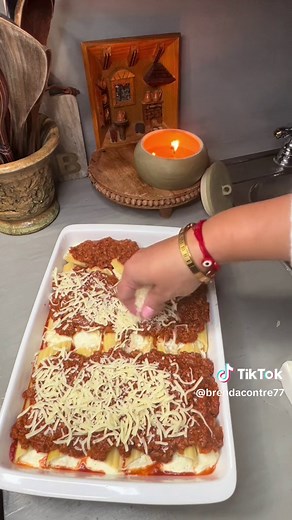 Delicious Ricotta Manicotti Recipe | Cooking with Brenda Alvarez