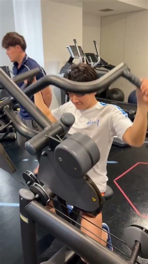水泳選手ですが、陸上のトレーニングも頑張ってます#leg4cy #swimming #水泳 #明治大学