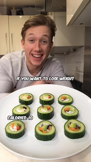 ⭐️ Easy Low Calorie Sushi ⭐️ Only 10 Calories Per Piece! 😱 #weightlossrecipe #lowcalorierecipes | Matt Boxall