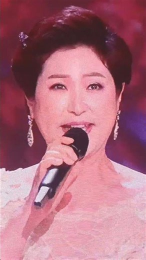 가요무대 # 김용임 # 사랑의 밧줄 #..... 바보같이 떠난다니 나는 나는 어떻하라구 밧줄로 꽁꽁 단단히 묶어라