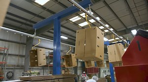 In Gilroy, CA, the garlic capital of the world, our packing facility features state-of-the-art equipment that gives us the ability to pack more all-American garlic than ever before. With a crew of over 100 employees, we’re packing and shipping over 500,000 pounds of fresh garlic every single week. In improving our process and our efficiencies, we’re able to keep up with sustained demand for fresh garlic nationwide. #gogarlic #christopherranch #garlic #ag #agriculture | Christopher Ranch