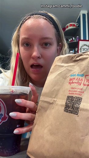 Instagram cammi_foodie #wendys #spicynuggets #cheesefries #food #eating #mukbang #eatingshow #eatwithme #mukbangeatingshow @Wendy’s