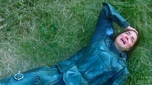 How did Bellamy die in The 100?