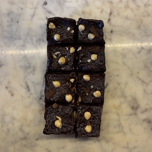 Chocolate Hazelnut Brownies - Satisfy your brownie cravings with these choco oozing no bake brownies! Chef - The Moonlight Bakers | Gobble