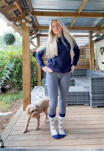 navy day with rons 🩵 #backbritishfarming🇬🇧 #countrygirls #fyp #xyzabc #farmher @CountryMoos